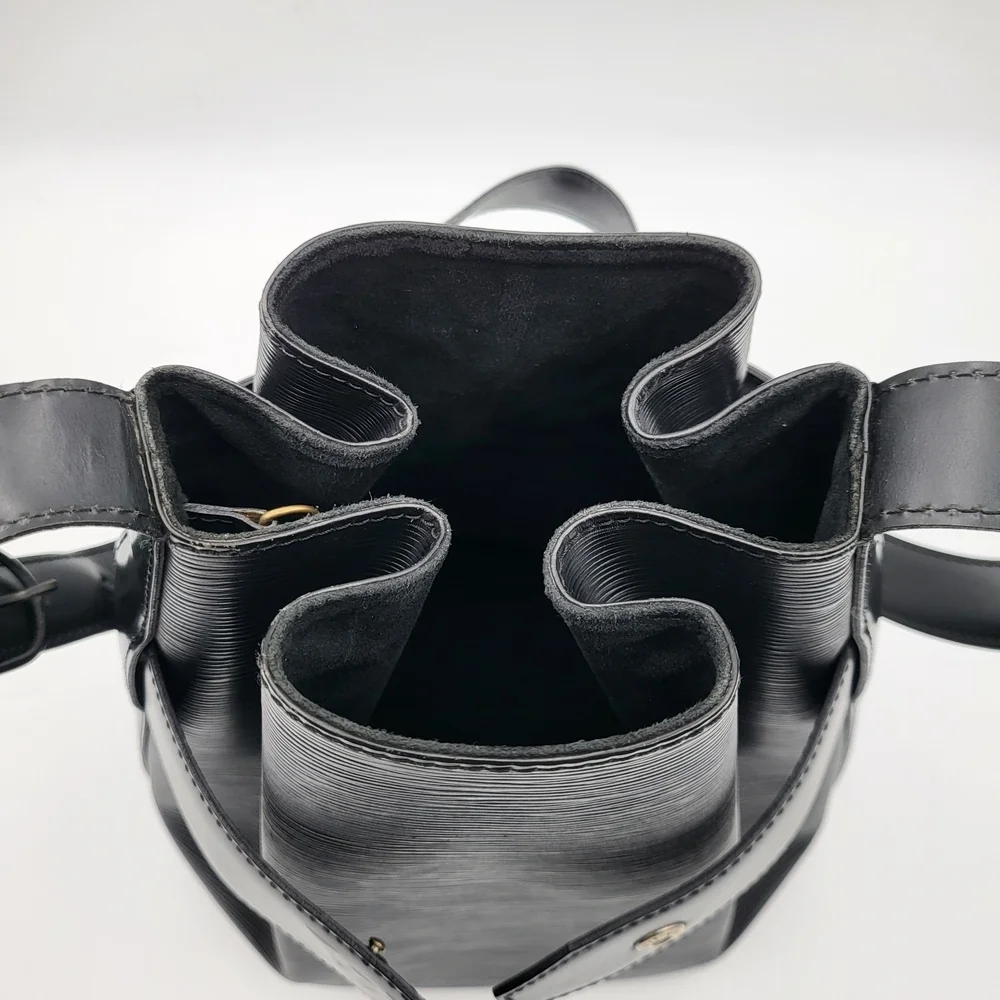 Louis Vuitton Epi Sac D'Epaule PM Shoulder Bag,, Authentic w/COA..